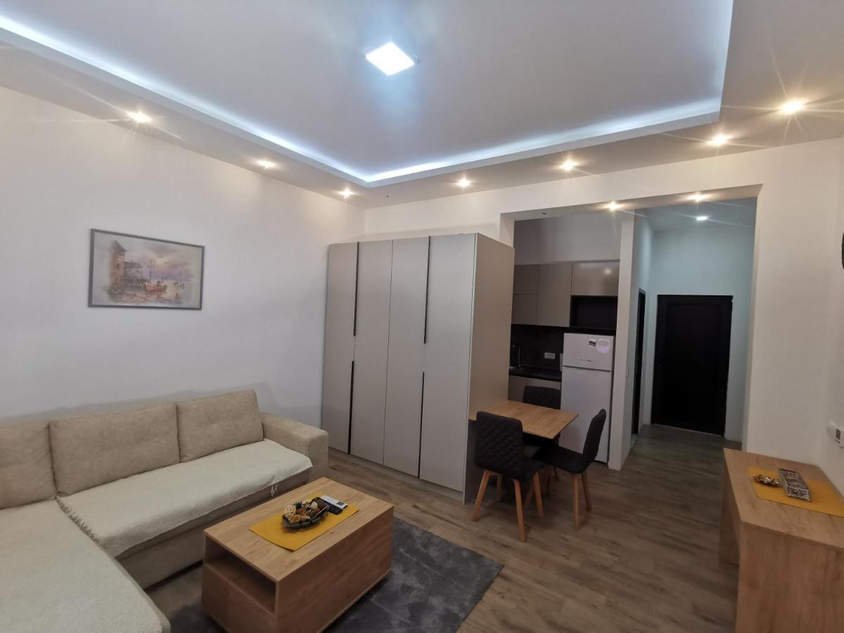 Restoran Due Punti Apartment Kursumlija Bagian luar foto