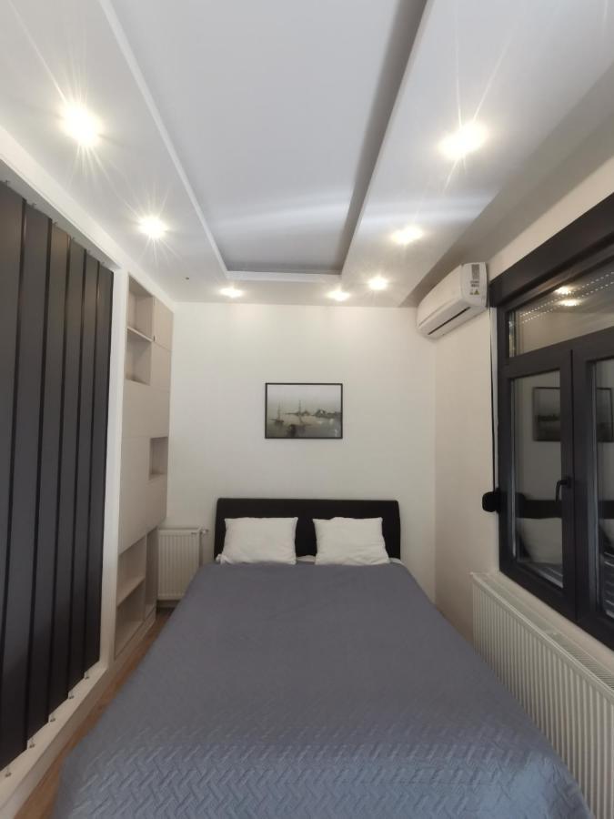 Restoran Due Punti Apartment Kursumlija Bagian luar foto
